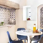 Гостьовий будинок Archi-pelago Alfama Design 3*