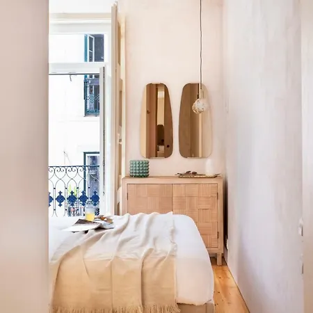 Archi-pelago Alfama Design 3*