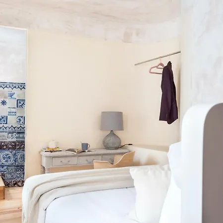 Archi-pelago Alfama Design Vendégház 3*