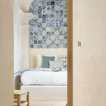 Archi-pelago Alfama Design