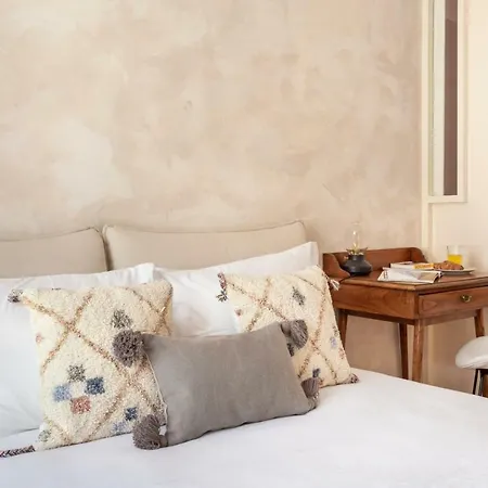 Archi-pelago Alfama Design 3*